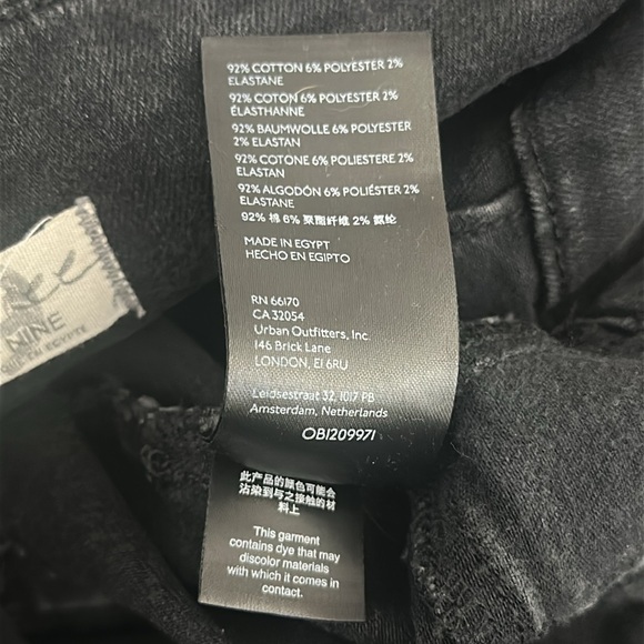 We The Free Black Bell Bottom Jeans Size 29 EUC - Picture 12 of 12